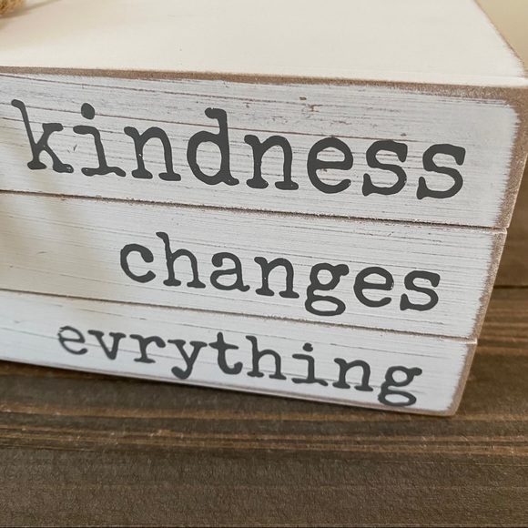 Quill to Paper KINDNESS Faux Book Stack - Picture 3 of 6